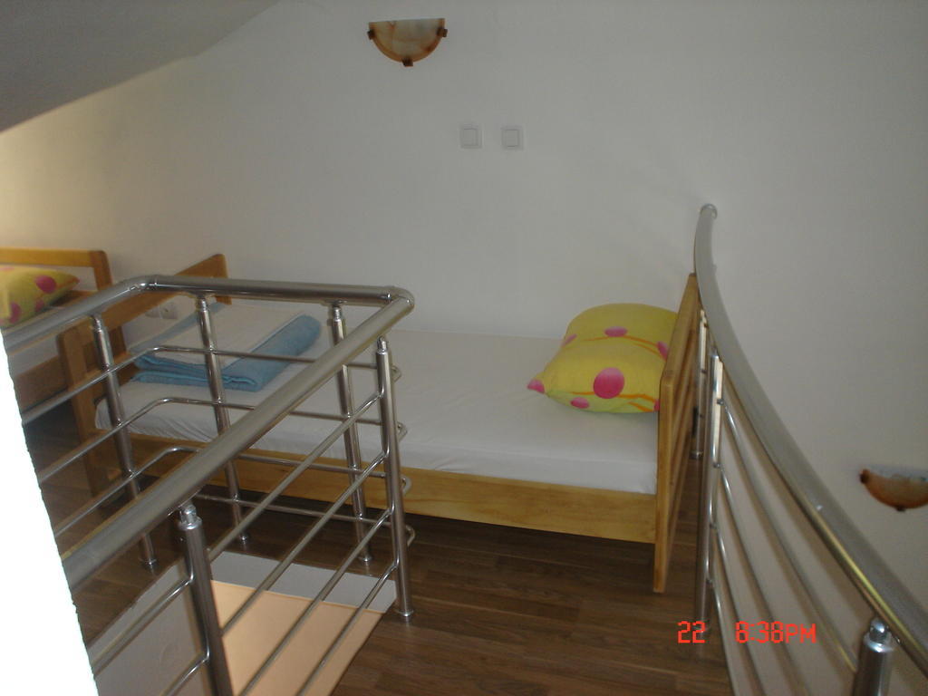 Apartments Risan Pokoj fotografie